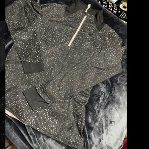 Lululemon Pull over